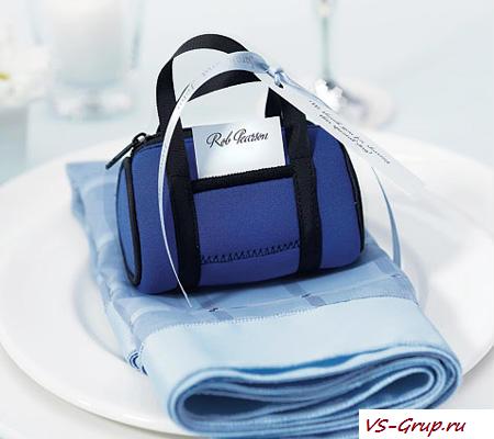 малюсенькая спортивная сумка